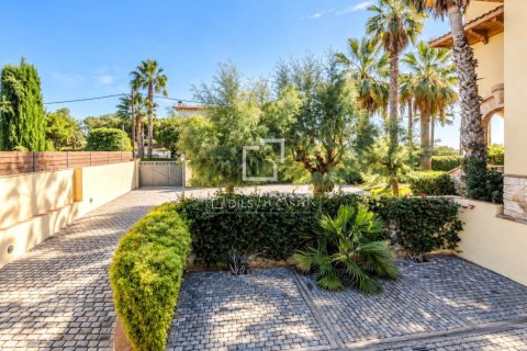 5 bedrooms villa for sale in Sitges, Barcelona, Catalonia, Spain № 9222 - photo 23