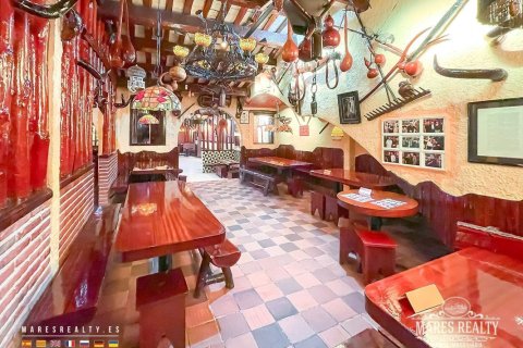 4 rooms commercial property for sale in Calella, Barcelona, Catalonia, Spain № 1003 - photo 9