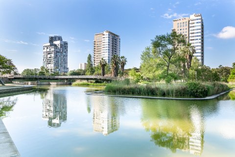 3 bedrooms apartment for sale in Barcelona, Catalonia, Spain № 1466