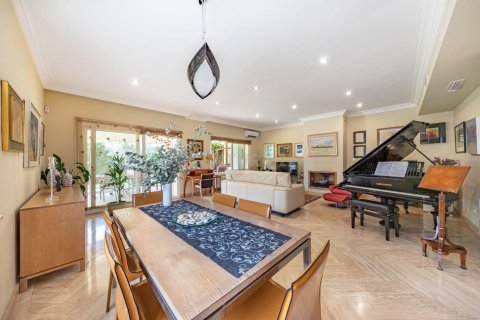 4 bedrooms house for sale in Cabrils, Barcelona, Catalonia, Spain № 9083 - photo 18
