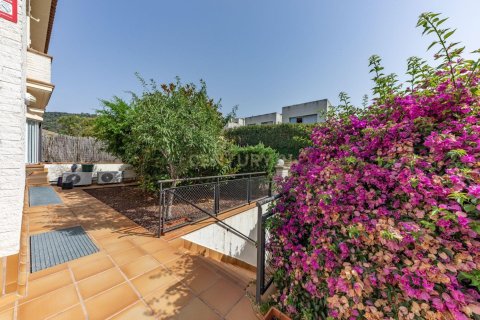 4 bedrooms house for sale in Cabrils, Barcelona, Catalonia, Spain № 9083 - photo 5
