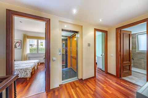 4 bedrooms house for sale in Cabrils, Barcelona, Catalonia, Spain № 9083 - photo 21