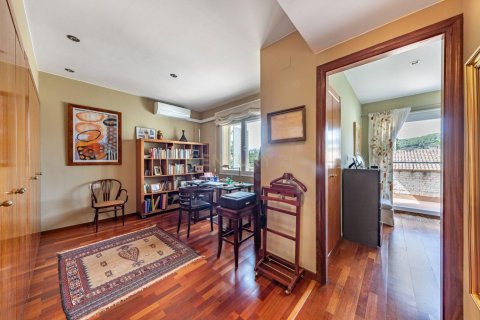 4 bedrooms house for sale in Cabrils, Barcelona, Catalonia, Spain № 9083 - photo 20