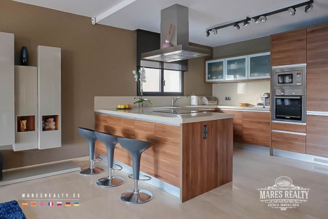 5 bedrooms villa for sale in Lloret de Mar, Girona, Catalonia, Spain № 992 - photo 9