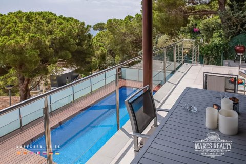 5 bedrooms villa for sale in Lloret de Mar, Girona, Catalonia, Spain № 992 - photo 2