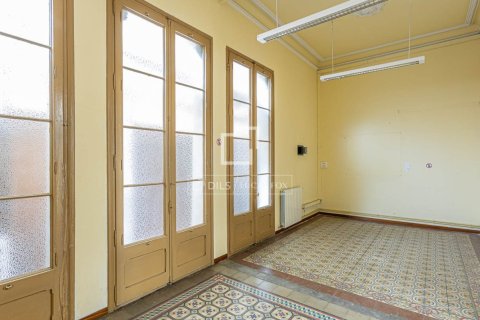 Apartamento de 3 dormitorios en venta en Barcelona, Cataluña, Spain № 9102 - foto 27