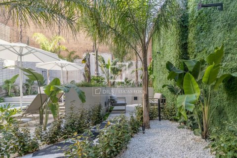 1017 sq.m. commercial property for sale in Barcelona, Catalonia, Spain № 9216 - photo 8