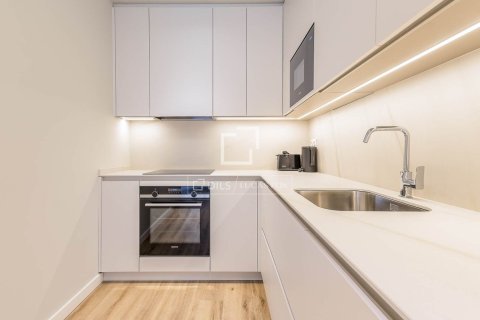 1017 sq.m. commercial property for sale in Barcelona, Catalonia, Spain № 9216 - photo 17