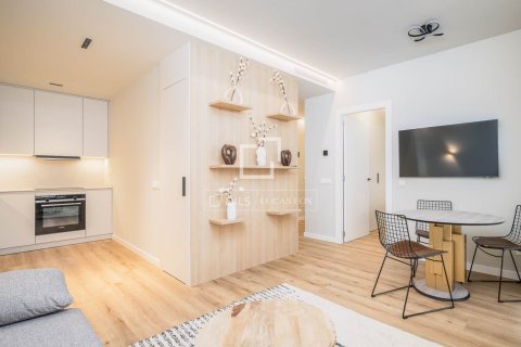 1017 sq.m. commercial property for sale in Barcelona, Catalonia, Spain № 9216 - photo 18