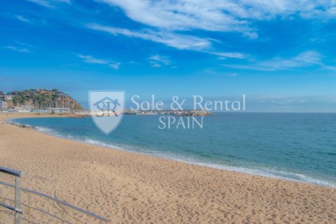 813 m² land plot à vendre à Blanes, Girona, Catalonia, Spain № 6719 - photo 12