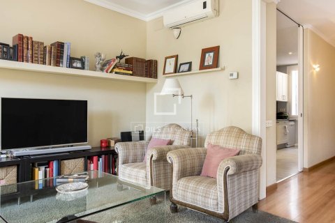4 bedrooms apartment for sale in Barcelona, Catalonia, Spain № 9214 - photo 6