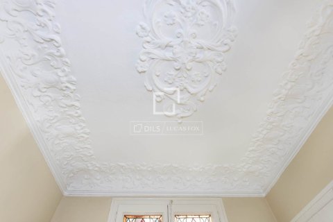 4 bedrooms apartment for sale in Barcelona, Catalonia, Spain № 9214 - photo 23