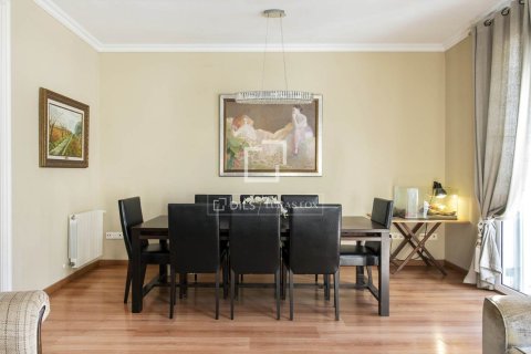 4 bedrooms apartment for sale in Barcelona, Catalonia, Spain № 9214 - photo 2