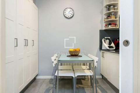 4 bedrooms apartment for sale in Barcelona, Catalonia, Spain № 9214 - photo 7