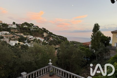 4 bedrooms house for sale in Lloret de Mar, Girona, Catalonia, Spain № 9140 - photo 2