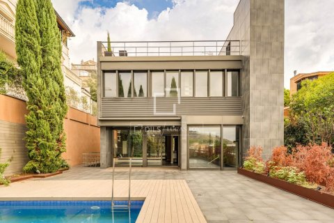 3 bedrooms villa for sale in Barcelona, Catalonia, Spain № 9096 - photo 2