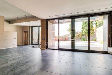 3 bedrooms villa for sale in Barcelona, Catalonia, Spain № 9096 - photo 9