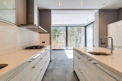 3 bedrooms villa for sale in Barcelona, Catalonia, Spain № 9096 - photo 23