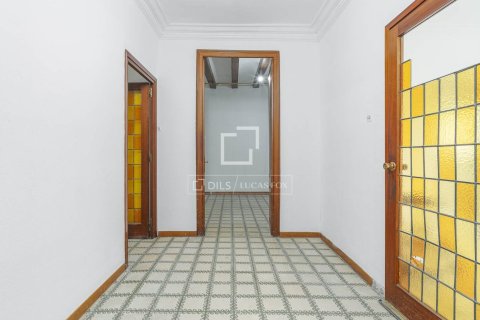 4 bedrooms apartment for sale in Barcelona, Catalonia, Spain № 9093 - photo 8