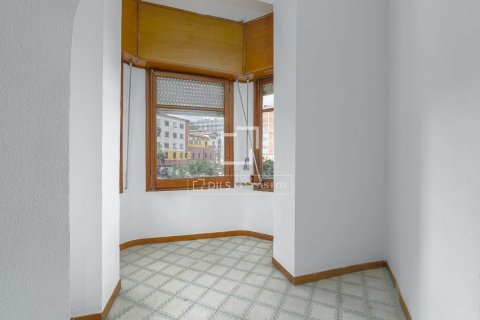 4 bedrooms apartment for sale in Barcelona, Catalonia, Spain № 9093 - photo 23