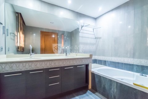 5 bedrooms house for sale in Lloret de Mar, Girona, Catalonia, Spain № 6711 - photo 26