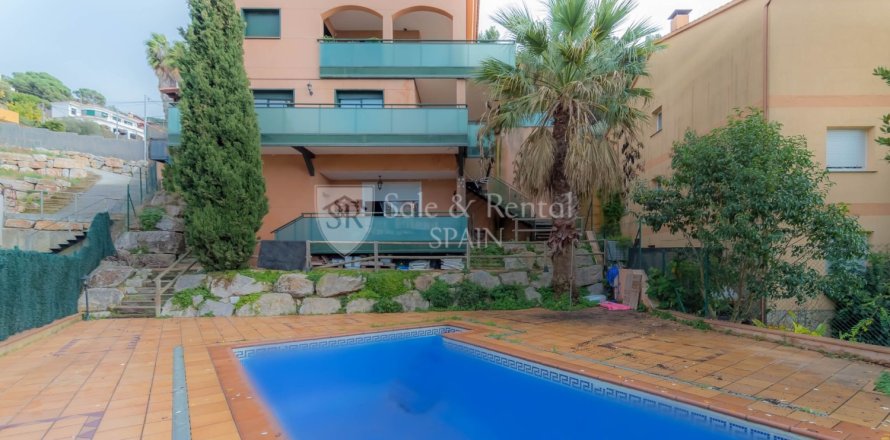 5 chambres house à vendre à Lloret de Mar, Girona, Catalonia, Spain № 6711