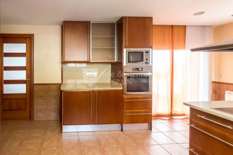 5 bedrooms house for sale in Lloret de Mar, Girona, Catalonia, Spain № 6711 - photo 13