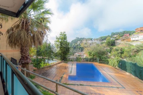 5 bedrooms house for sale in Lloret de Mar, Girona, Catalonia, Spain № 6711 - photo 3