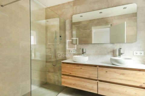 Купить виллу в Кастельдефельс, Испания с 5 спален, 302м², № 9260 - фото 11