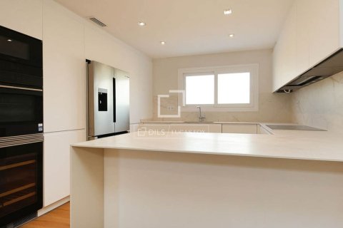 Купить виллу в Кастельдефельс, Испания с 5 спален, 302м², № 9260 - фото 5