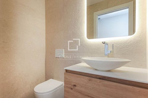 Купить виллу в Кастельдефельс, Испания с 5 спален, 302м², № 9260 - фото 8