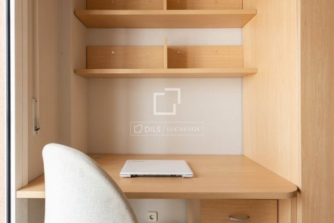 2 bedrooms apartment for sale in Barcelona, Catalonia, Spain № 9106 - photo 18