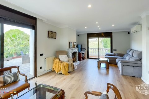 5 bedrooms villa for sale in Lloret de Mar, Girona, Catalonia, Spain № 1004 - photo 20