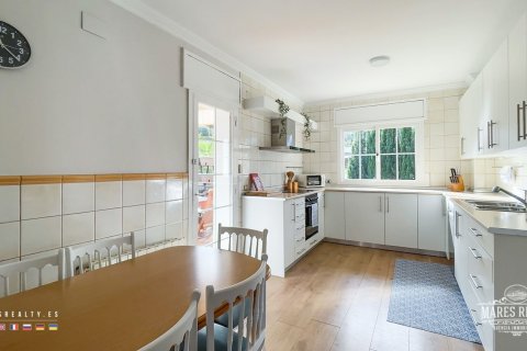 5 bedrooms villa for sale in Lloret de Mar, Girona, Catalonia, Spain № 1004 - photo 2