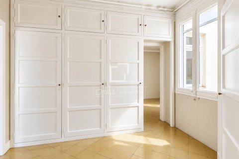 Купить квартиру в Барселона, Испания с 3 спальни, 102м², № 9258 - фото 17