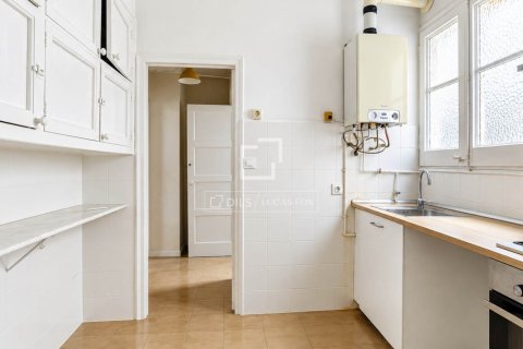 Купить квартиру в Барселона, Испания с 3 спальни, 102м², № 9258 - фото 23