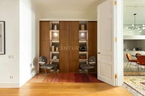 Apartamento de 3 dormitorios en venta en Barcelona, Cataluña, Spain № 9181 - foto 10