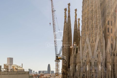 2 bedrooms penthouse for sale in Barcelona, Catalonia, Spain № 9115 - photo 18