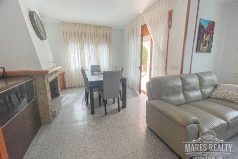 4 bedrooms villa for sale in Lloret de Mar, Girona, Catalonia, Spain № 3083 - photo 8