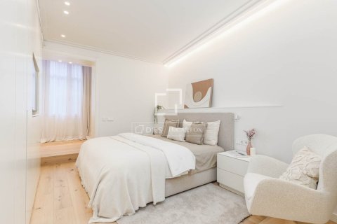 3 bedrooms apartment for sale in Barcelona, Catalonia, Spain № 9220 - photo 16