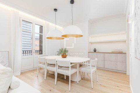 3 bedrooms apartment for sale in Barcelona, Catalonia, Spain № 9220 - photo 9