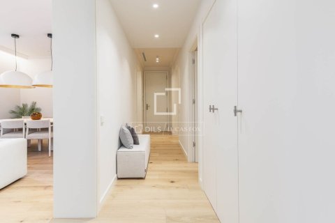 3 bedrooms apartment for sale in Barcelona, Catalonia, Spain № 9220 - photo 24