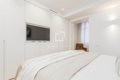 3 bedrooms apartment for sale in Barcelona, Catalonia, Spain № 9220 - photo 18