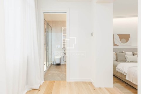 3 bedrooms apartment for sale in Barcelona, Catalonia, Spain № 9220 - photo 20