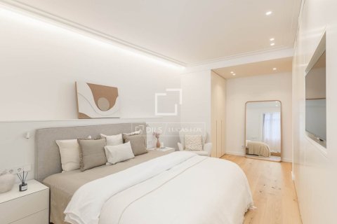 3 bedrooms apartment for sale in Barcelona, Catalonia, Spain № 9220 - photo 17