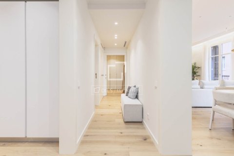 3 bedrooms apartment for sale in Barcelona, Catalonia, Spain № 9220 - photo 10