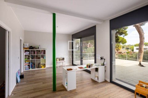 6 bedrooms villa for sale in Premia De Dalt, Barcelona, Catalonia, Spain № 9221 - photo 14