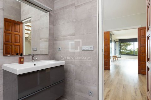 6 bedrooms villa for sale in Premia De Dalt, Barcelona, Catalonia, Spain № 9221 - photo 17