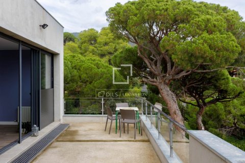 6 bedrooms villa for sale in Premia De Dalt, Barcelona, Catalonia, Spain № 9221 - photo 5