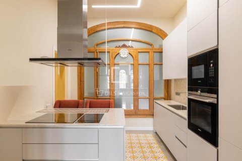 3 bedrooms apartment for sale in Barcelona, Catalonia, Spain № 9211 - photo 10